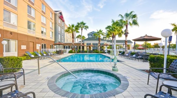 Hilton Garden Inn Sarasota Bradenton Airport exterior