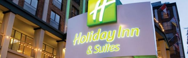 Holiday Inn Hotel and Suites Downtown Vancouver entrance