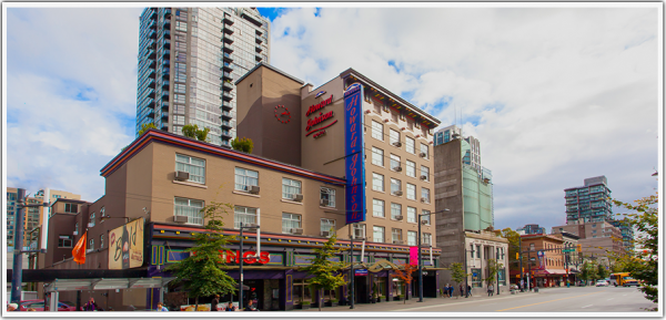 Howard Johnson Hotel Vancouver exterior