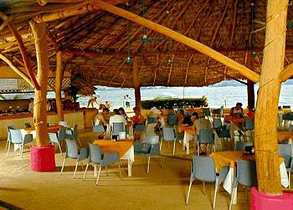 Acapulco Ritz Hotel exterior