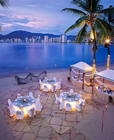 Park Royal Acapulco exterior