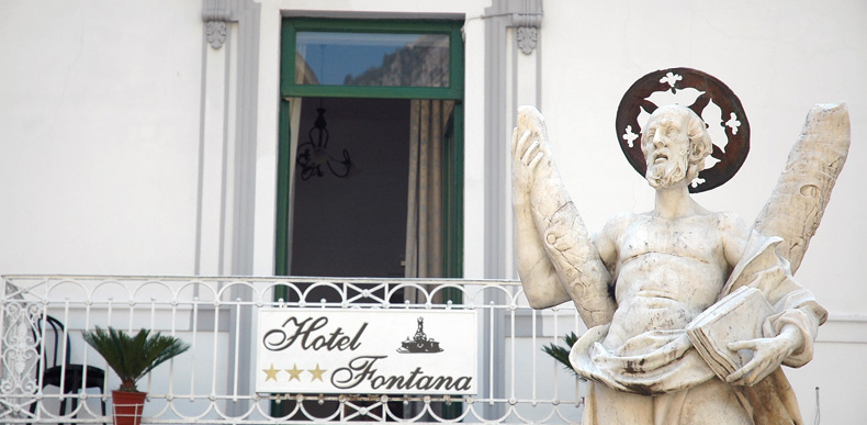 Hotel Fontana exterior