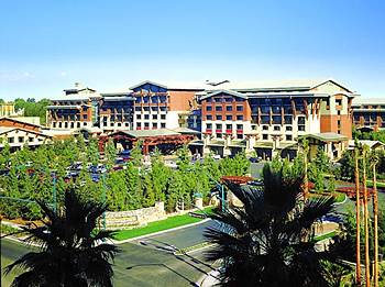 Disney Grand Californian pool