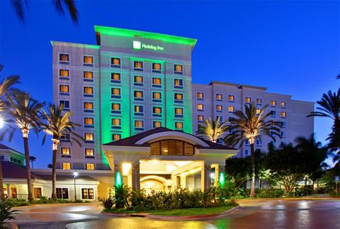 Holiday Inn Anaheim Resort room