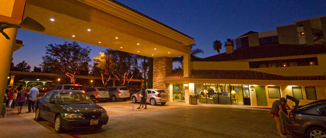 Tropicana Inn And Suites exterior