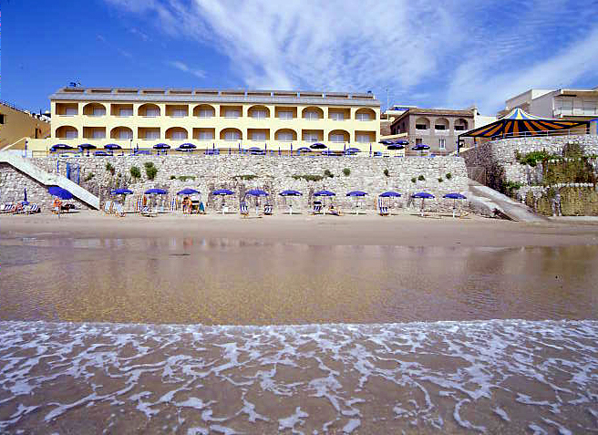 Grand Hotel Dei Cesari extérieur 2