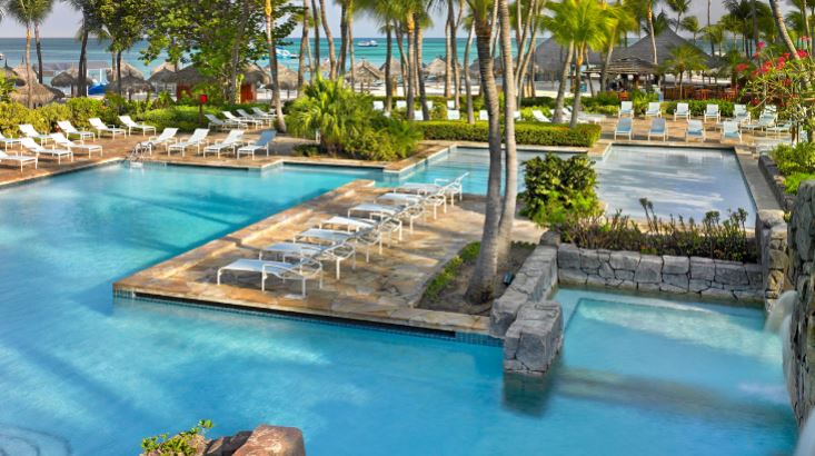 Hyatt Regency Aruba grounds