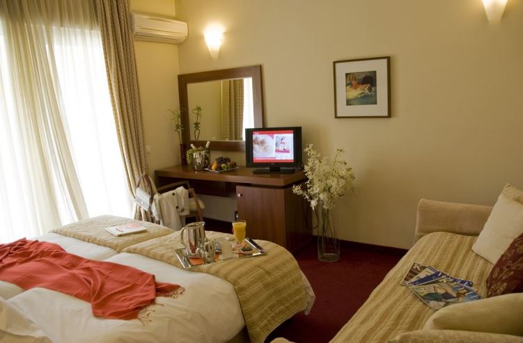 Polis Grand Hotel extérieur