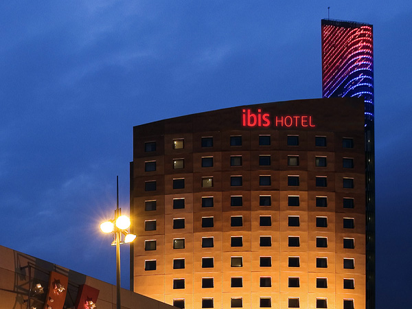 Ibis Barcelona Meridiana extérieur