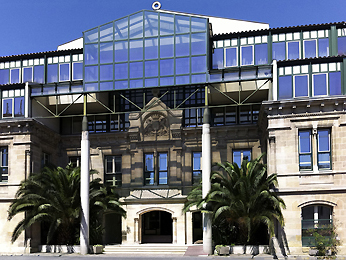 Mercure Bordeaux Château Chartrons exterior