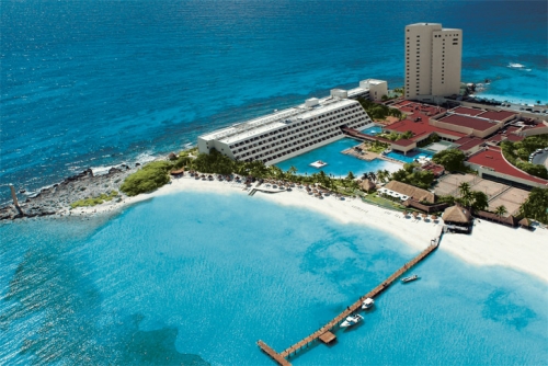 Dreams Cancun exterior