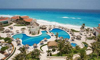 Grand Park Royal Cancun Caribe piscine