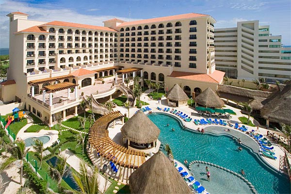 Gr Solaris Cancun And Spa exterior