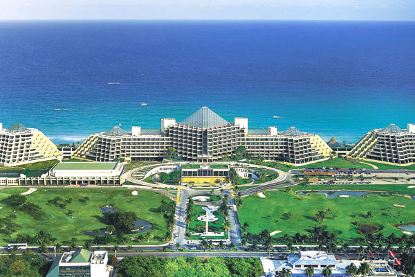 Gran Melia Cancun exterior