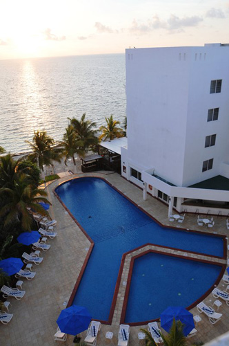 Holiday Inn Cancun entrée