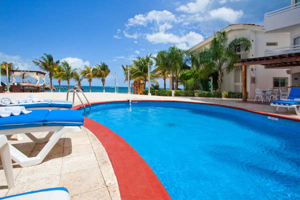 Holiday Inn Cancun entrance