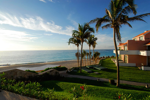 Omni Cancun Hotel exterior