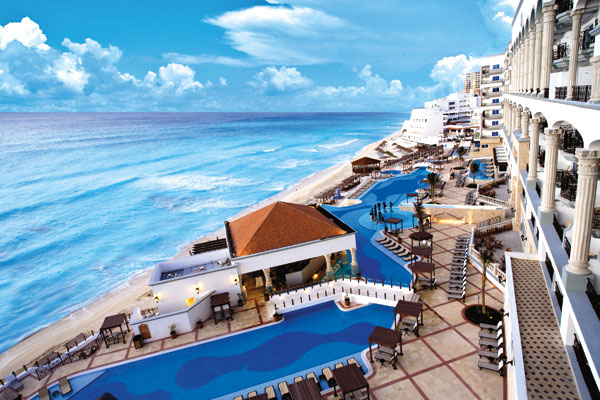 The Royal Cancun exterior