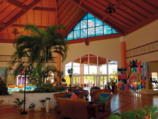 Hotel Playa Coco beach umbrellas