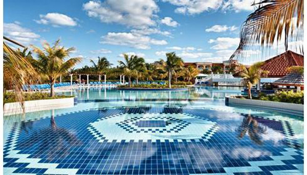 Husa Cayo Santa Maria pool