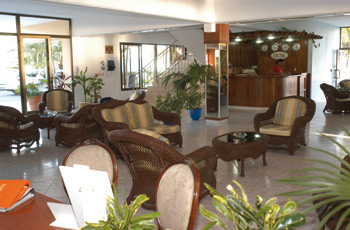 Hotel Faro Luna lobby