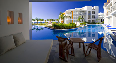 Secrets Aura Cozumel Resort And Spa pool