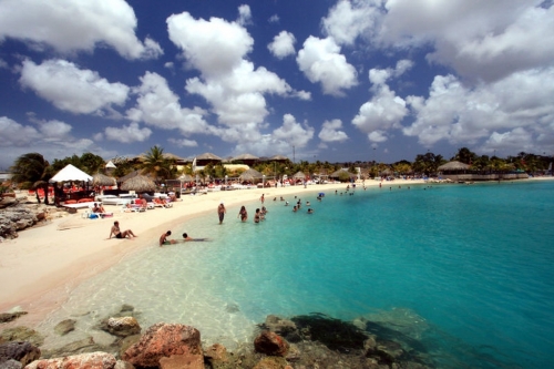 Kontiki Dive And Beach Resort exterior