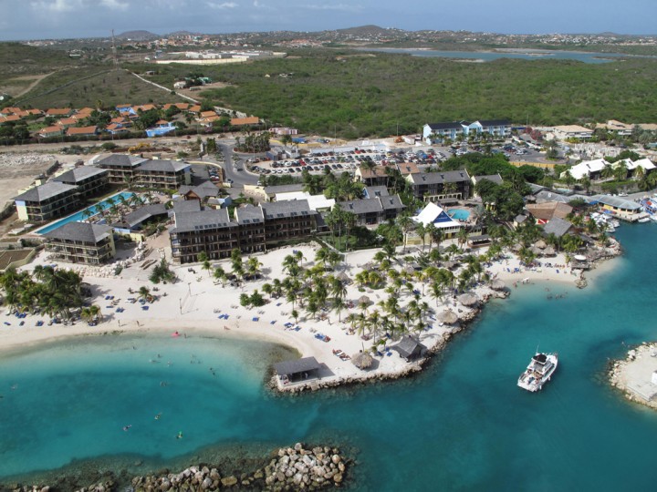 Lions Dive and Beach Resort exterior