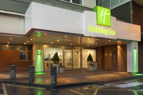Holiday Inn Edinburgh entrance