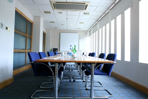 Holiday Inn City West extérieur