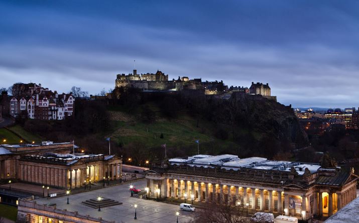 Mercure Edinburgh Princes Street exterior