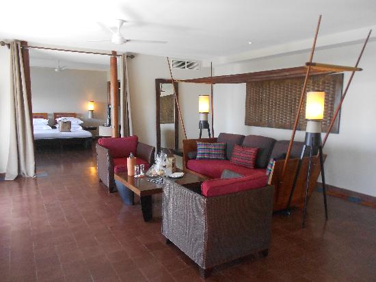 Cap Est Lagoon Resort And Spa extérieur 2