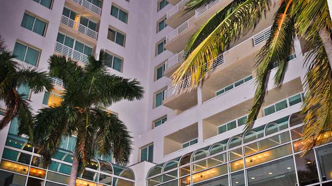 Gallery One Doubletree Guest Suites extérieur