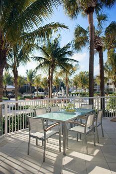 Hilton Fort Lauderdale Marina exterior
