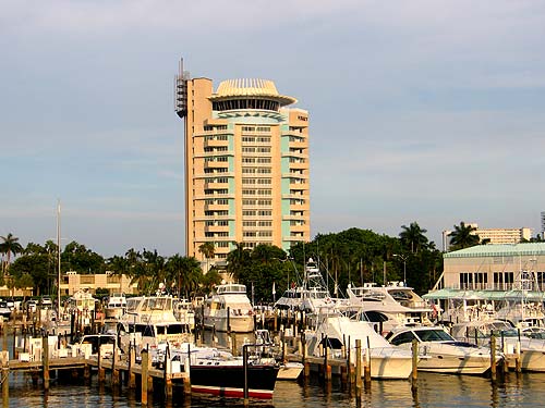 Hyatt Regency Pier66 pool