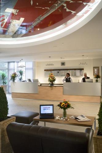 Mercure Frankfurt Airport reception