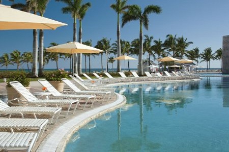 Grand Lucayan Resort Bahamas exterior