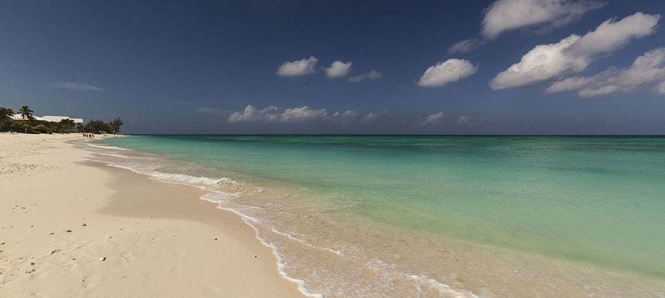 Grand Cayman Beach Suites exterior
