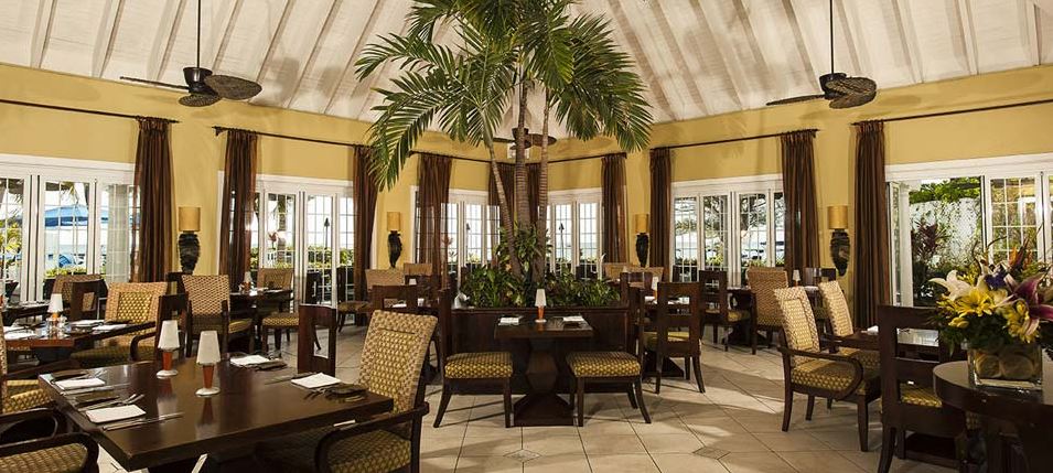 Grand Cayman Beach Suites exterior