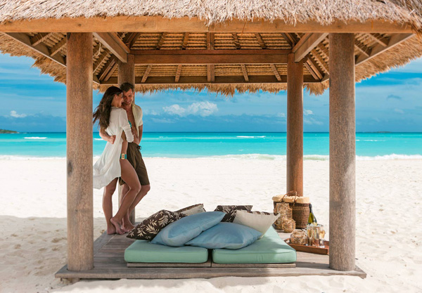 Sandals Emerald Bay exterior