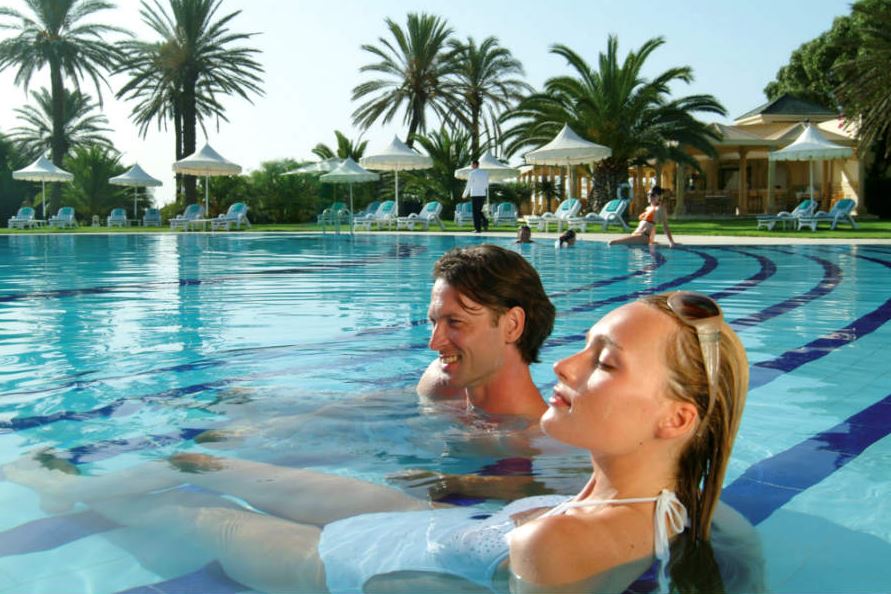 Riu Palace Oceana pool