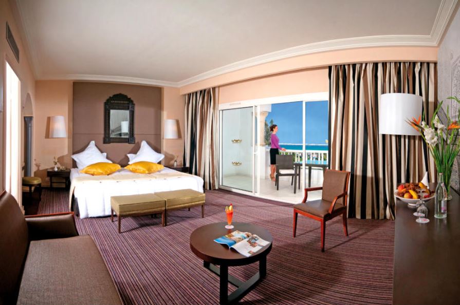Riu Palace Oceana pool