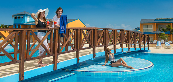 Blau Costa Verde Plus Beach Resort beach
