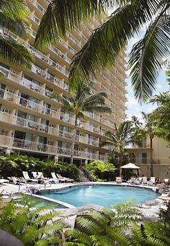 Courtyard Marriott Waikiki exterior 2