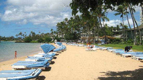 The Kahala Hotel pool