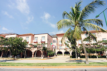 Castillo Huatulco beach