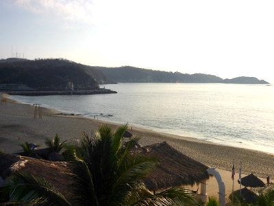 Castillo Huatulco beach