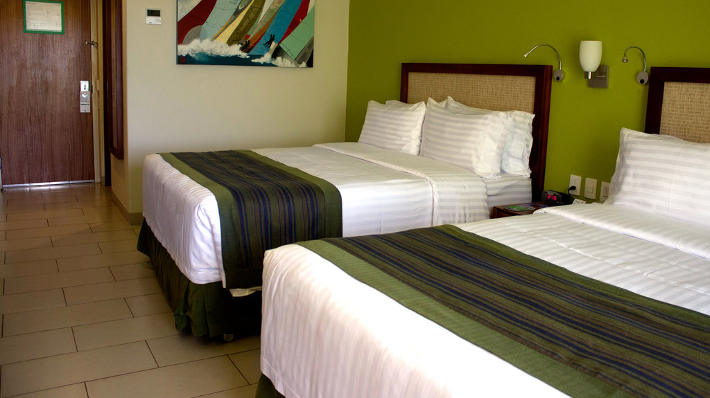 Holiday Inn Huatulco exterior