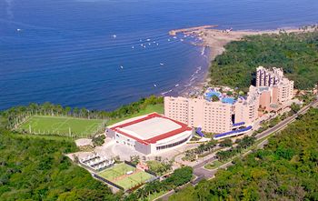 Azul Ixtapa Convention Center And Beach Resort exterior