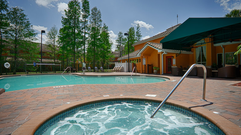 Best Western Premier Saratoga Resort Villas exterior